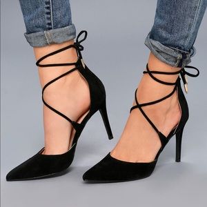 Lulus black pointed heels
